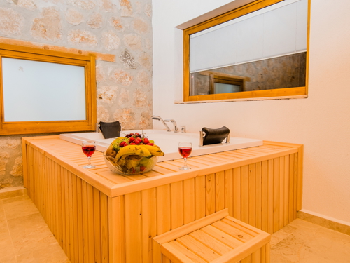  gece  -  Kasım
  | Kalkan Ulugöl Lüks Villa (6 Kişilik, Doğa Manzaralı, Hamam, Saunalı)